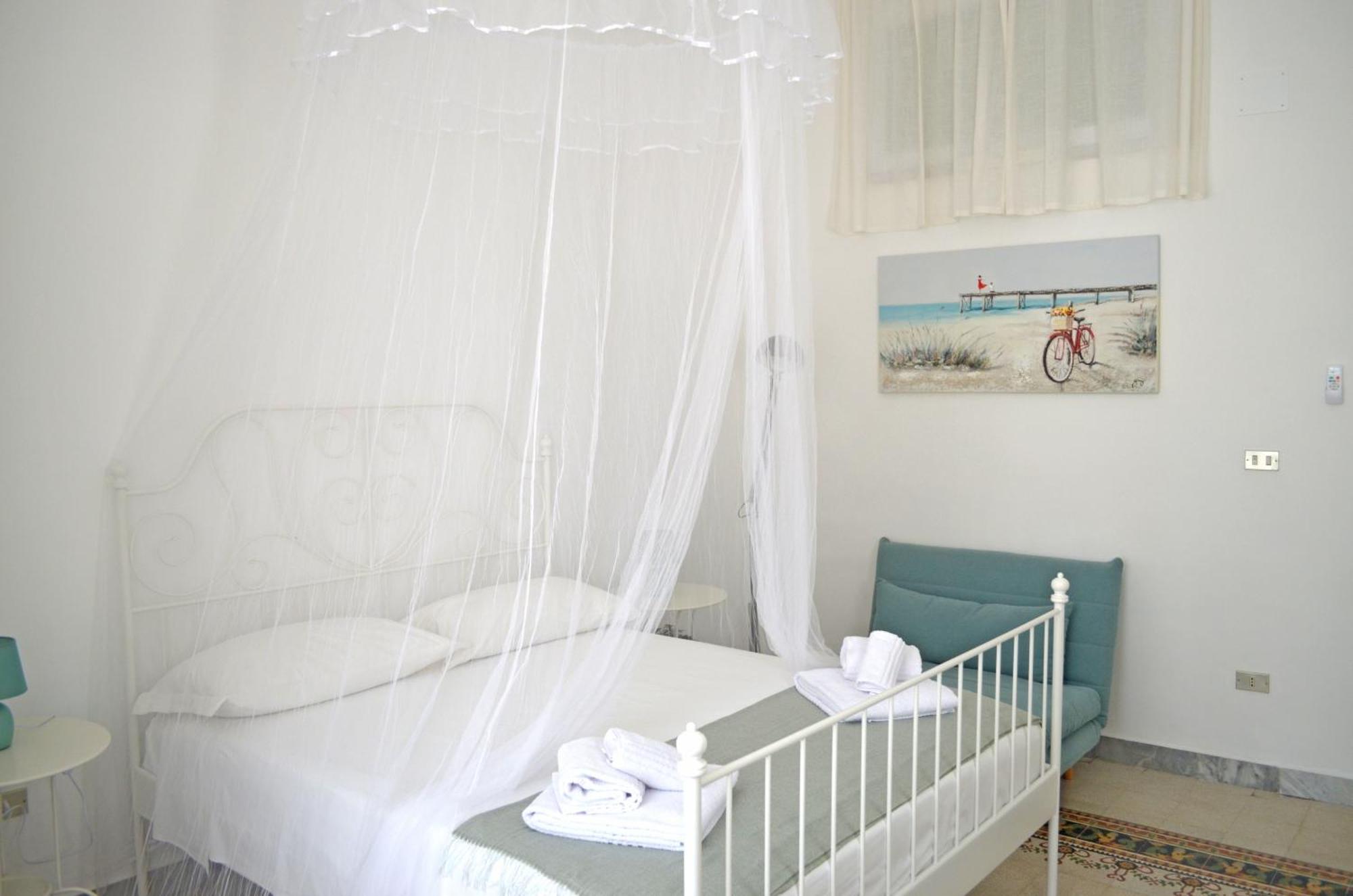 Bari Centro Harmony House Hotel Exterior photo